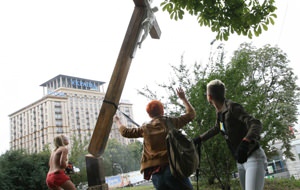 FEMEN se manifiesta en favor de Pussy Riot
