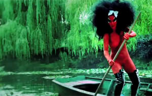 Kembra, un demonio en los jardines de Monet