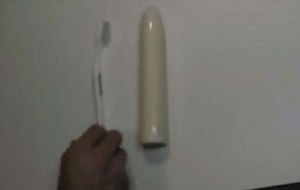 Construye un cepillo de dientes con un vibrador
