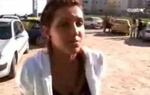 ¿Qué tiene esta chica en el pelo?