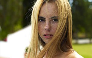 Thea, la modelo más delgada de Hegre Art