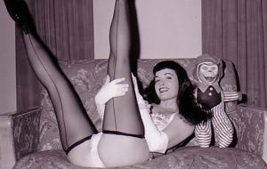 Fallece la legendaria pin up Bettie Page