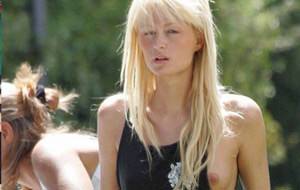 La teta de Paris Hilton