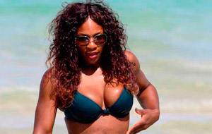 La gran Serena en bikini
